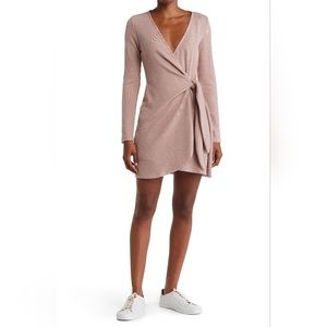 Socialite front knot sweater M taupe rose pink